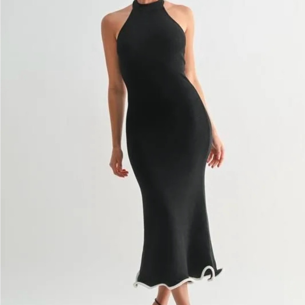 ⭐️⭐️Elegant Black Halter Dress